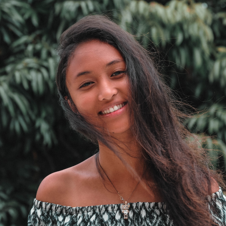 Laser Hair Treatment in Vadodara | Low-Level Laser Treatment Clinic for Hair Growth in Vaoddara